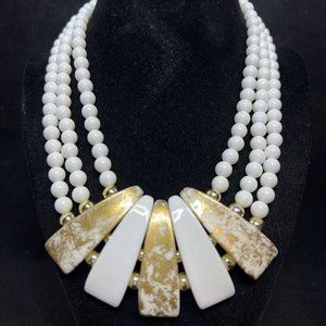 Vintage Gold Tone And White Triple Strand Beaded Necklace (311)